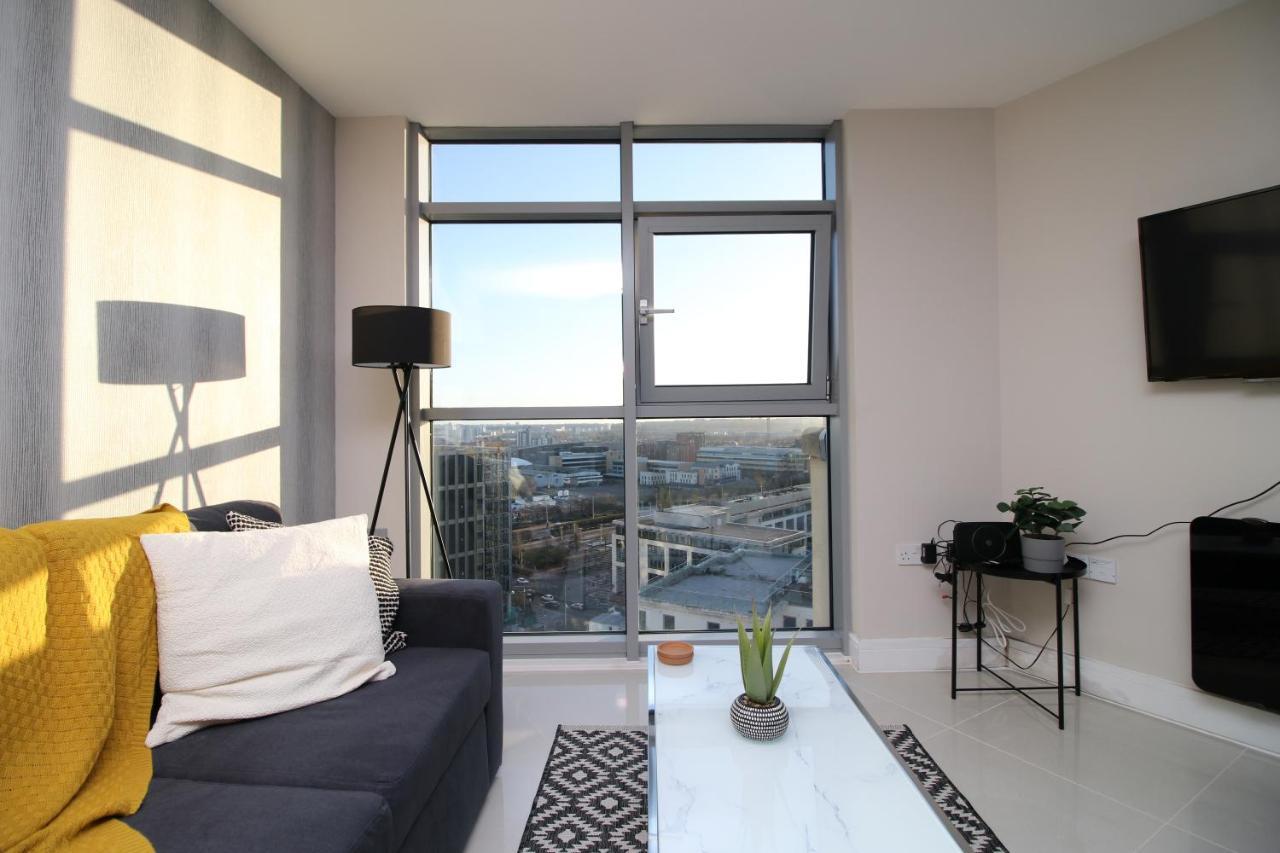 The Skyline - Luxury City Centre Flat With Designated Parking Cardiff Luaran gambar