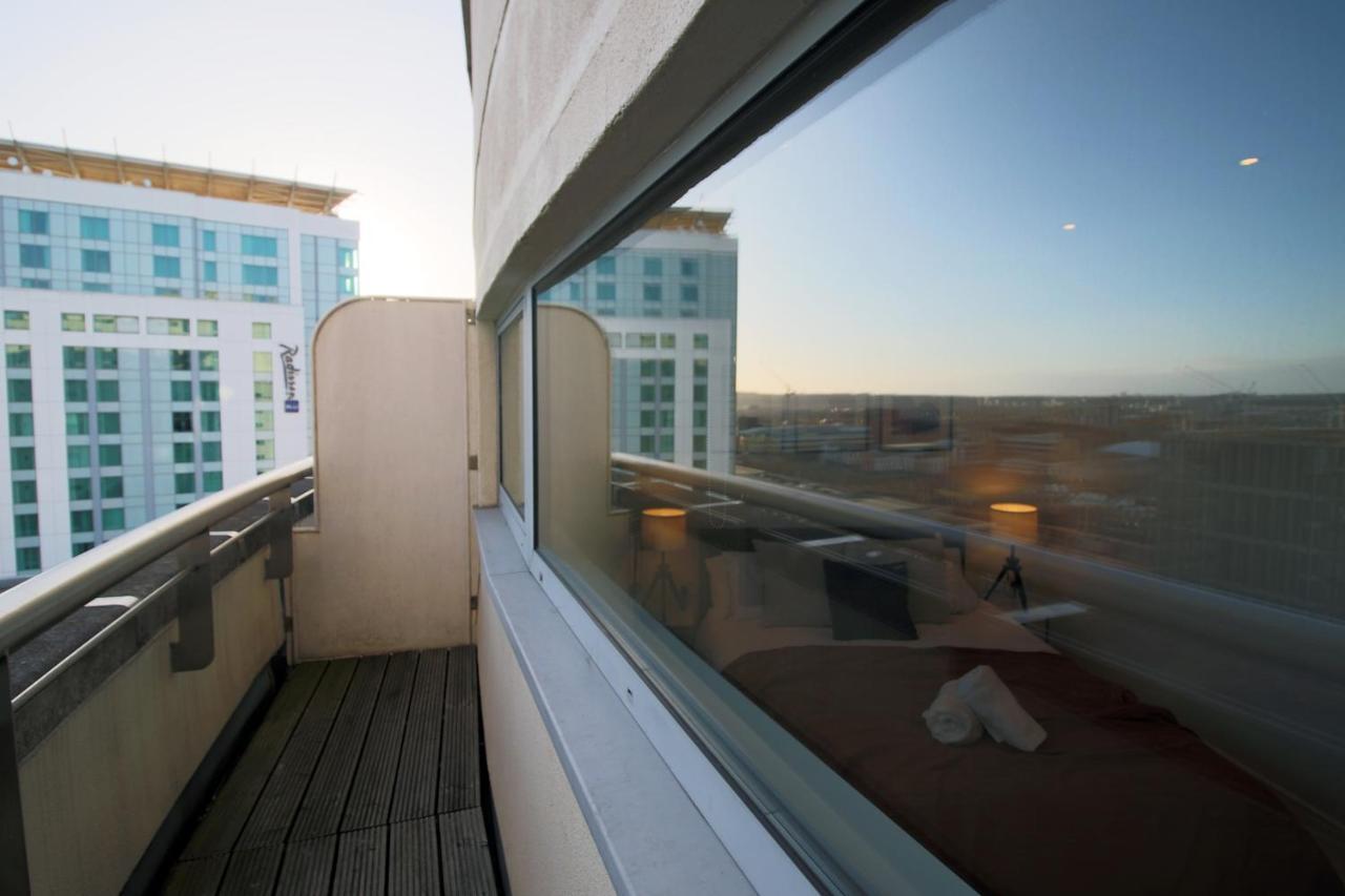 The Skyline - Luxury City Centre Flat With Designated Parking Cardiff Luaran gambar
