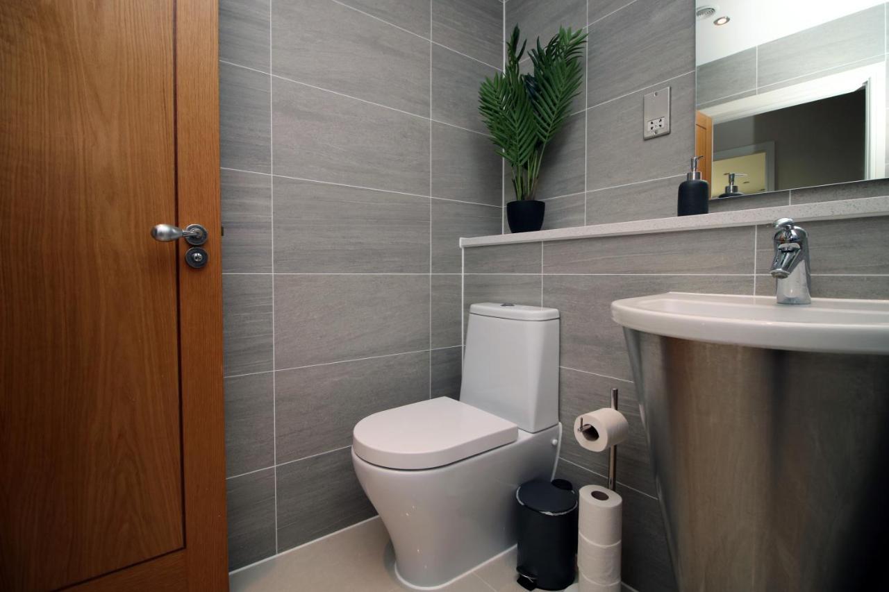 The Skyline - Luxury City Centre Flat With Designated Parking Cardiff Luaran gambar