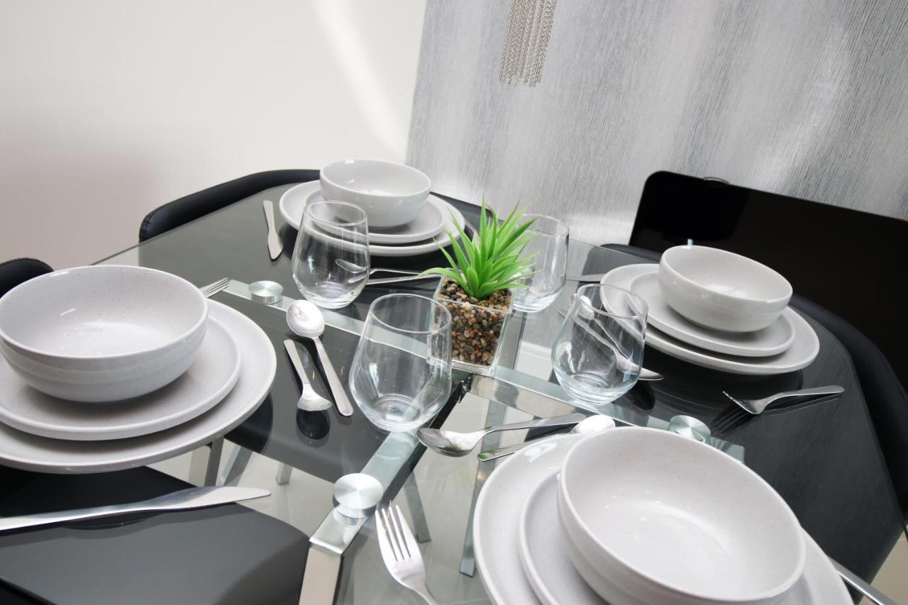 The Skyline - Luxury City Centre Flat With Designated Parking Cardiff Luaran gambar