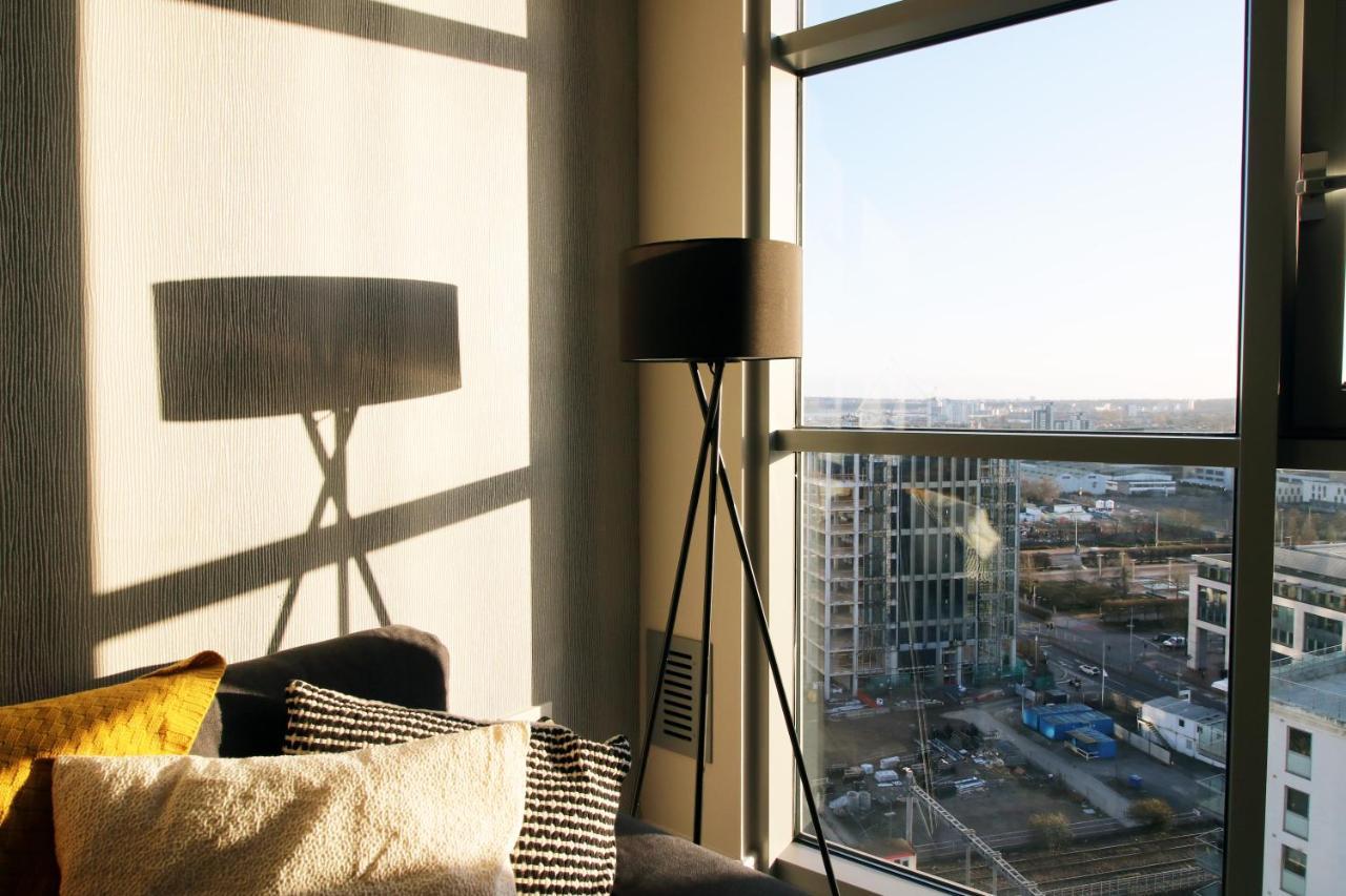 The Skyline - Luxury City Centre Flat With Designated Parking Cardiff Luaran gambar